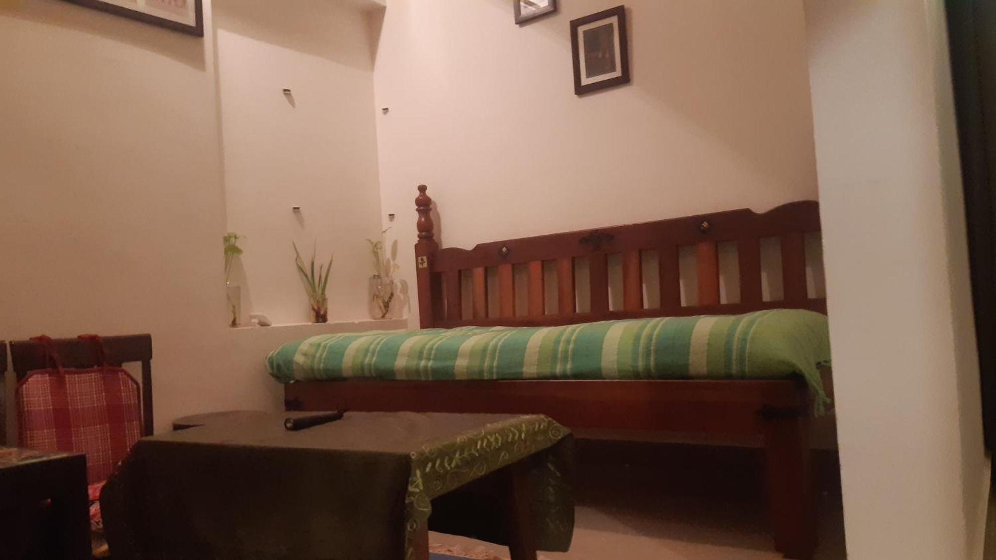 Apartamento Tiny House For Couple Madikeri Habitación foto